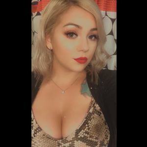 Meet your Posher, Crystal